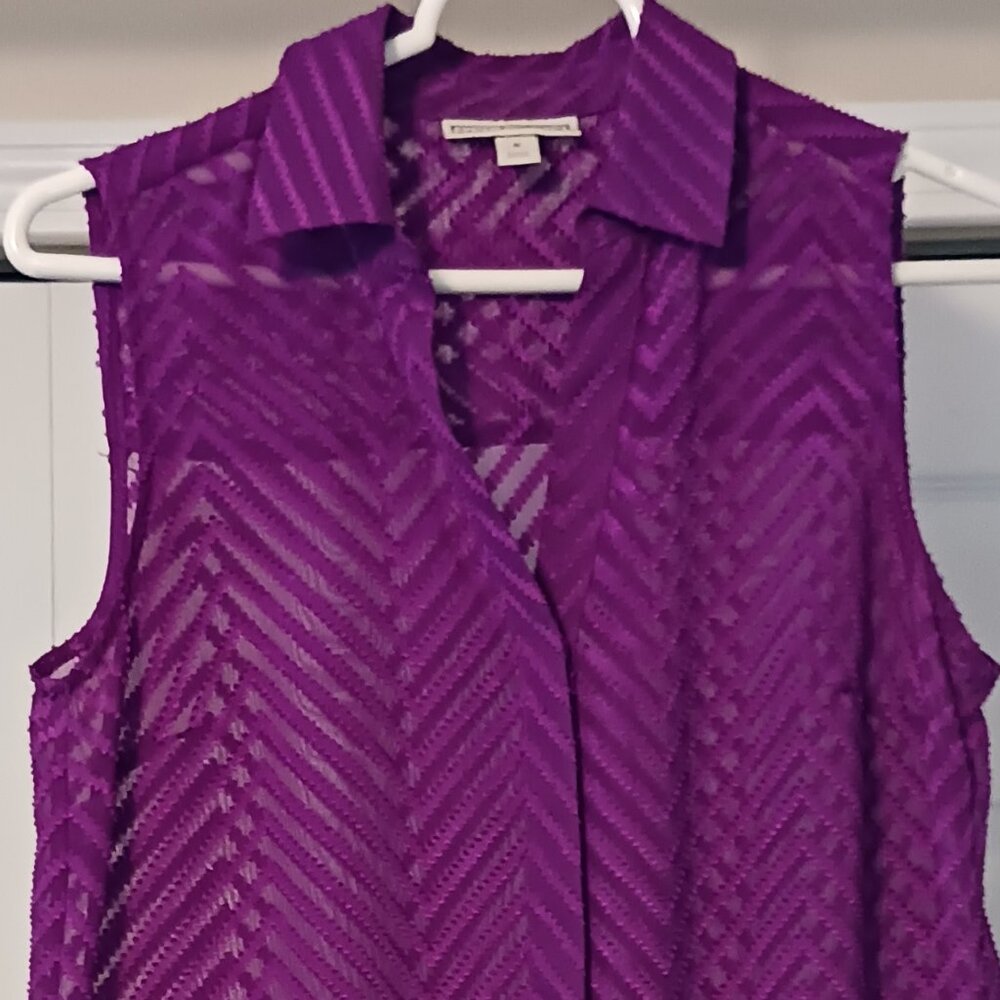 #333 3/$18 - Dana Buchman Purple Short Sleeve Button Down Top Size S - Picture 4 of 6